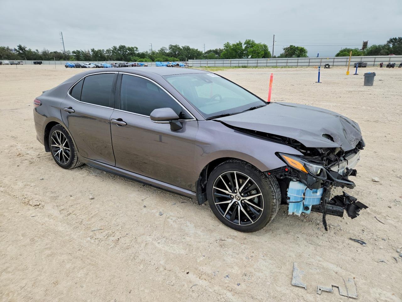 2023 Toyota Camry Se - Фото 4