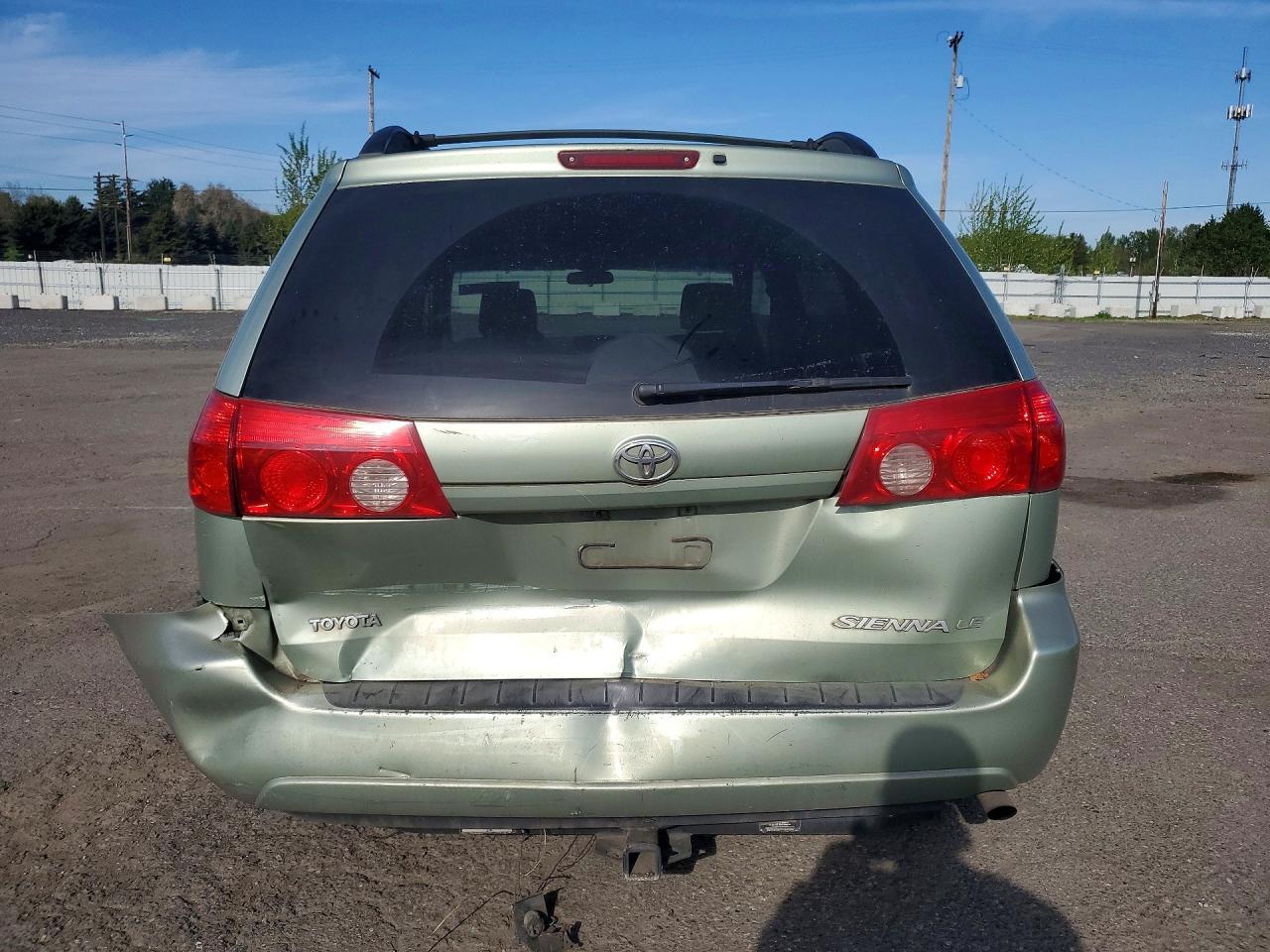 2008 Toyota Sienna Le 7-Passenger - Фото 6