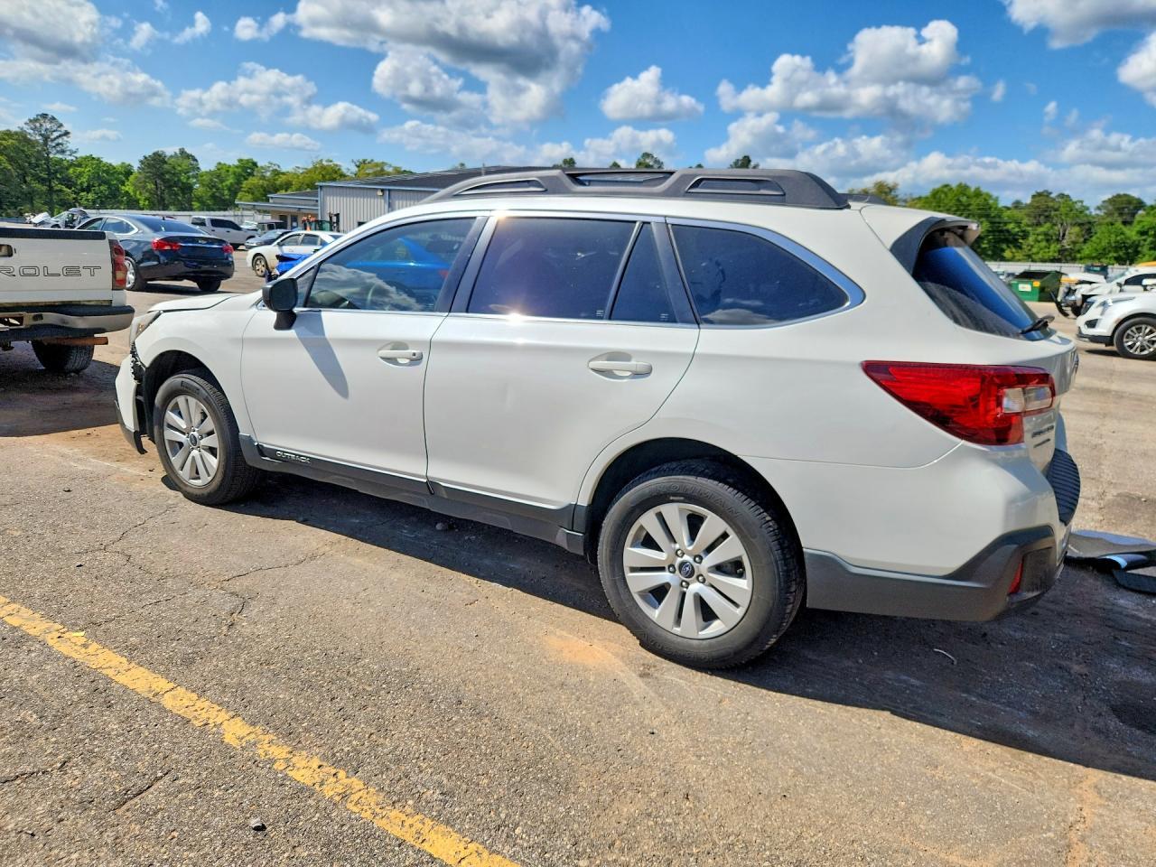 2018 Subaru Outback 2.5I - Фото 2