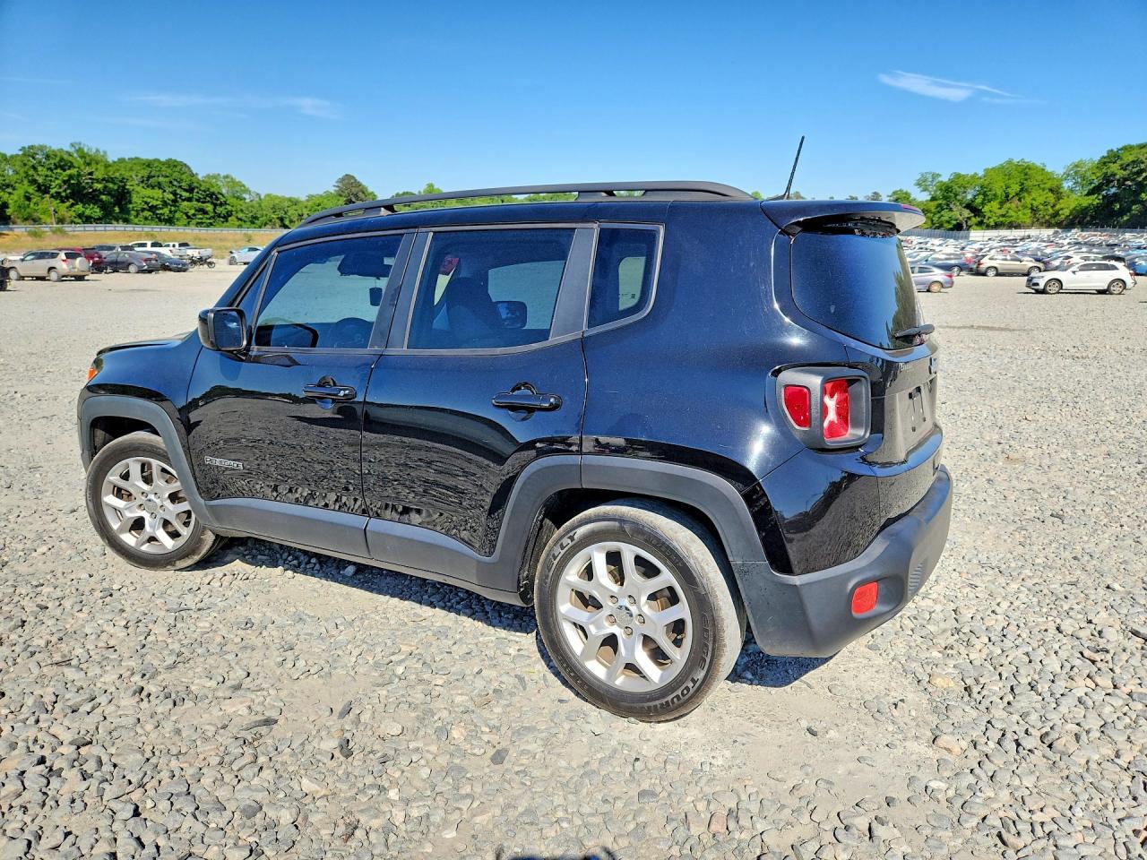 2018 Jeep Renegade Latitude - Фото 2