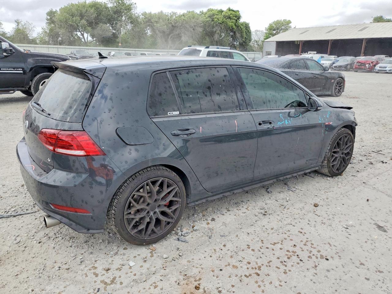 2019 Volkswagen Gti S - Image 3