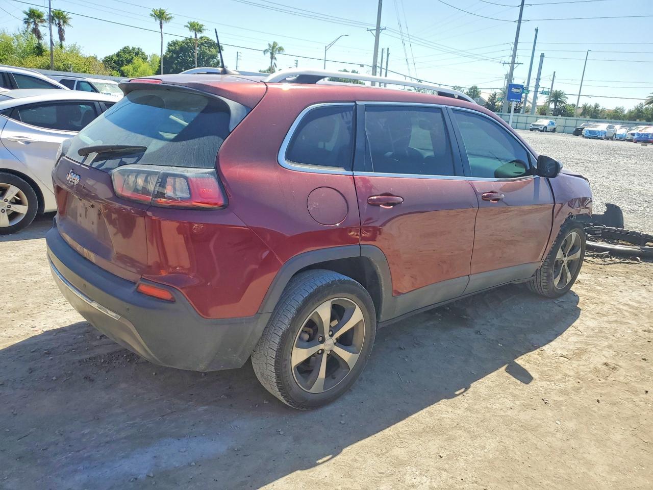 2019 Jeep Cherokee Limited - Image 3