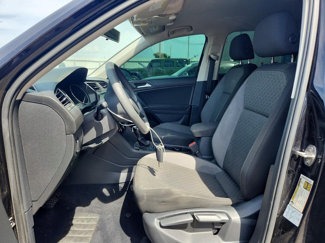 2020 Volkswagen Tiguan S - Image 7