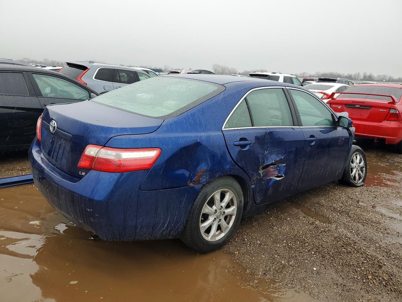 2009 Toyota Camry Le - Image 3