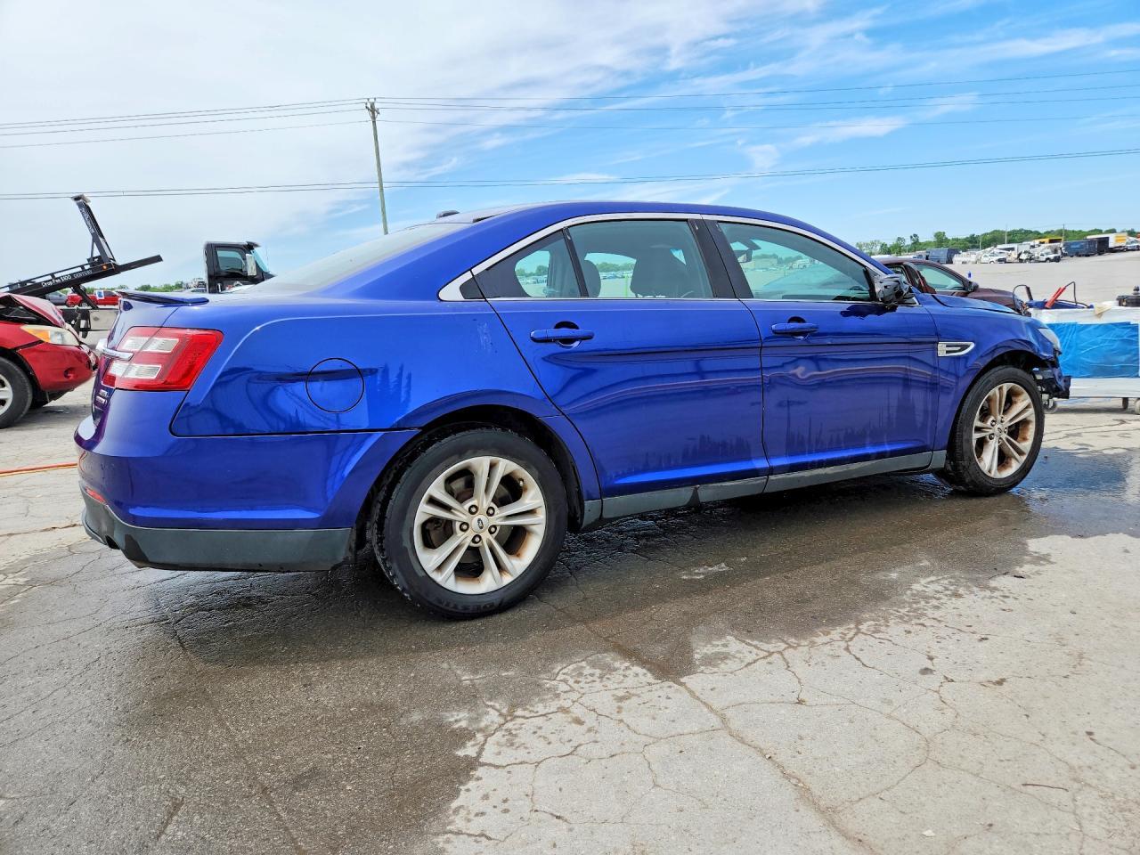 2015 Ford Taurus Sel - Image 3