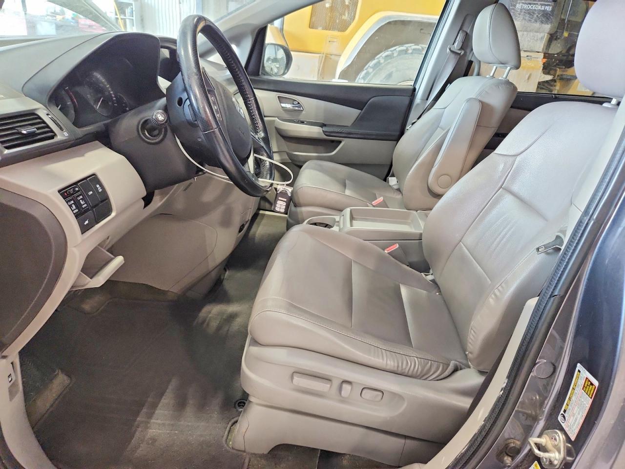 2014 Honda Odyssey Exl - Image 7