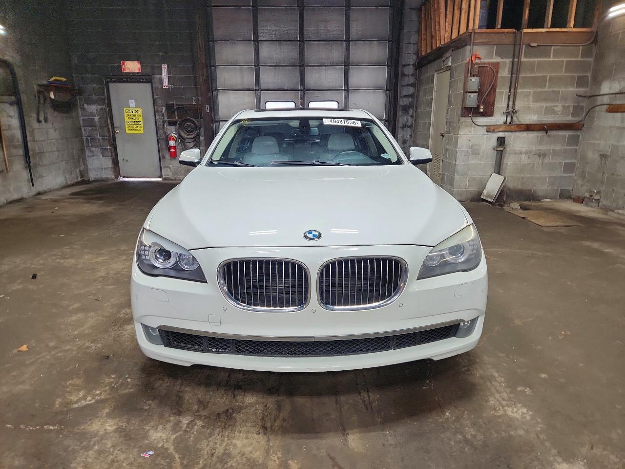 2011 BMW 740 Li - Фото 5