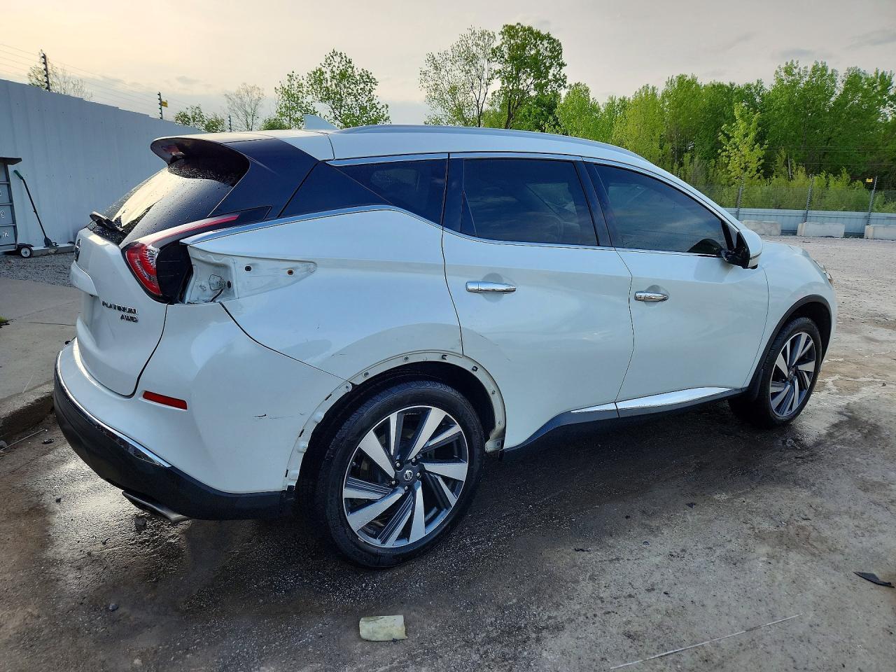 2018 Nissan Murano Platinum - Image 3