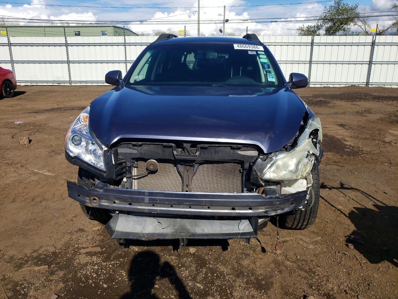 2014 Subaru Outback 2.5I Premium - Image 4