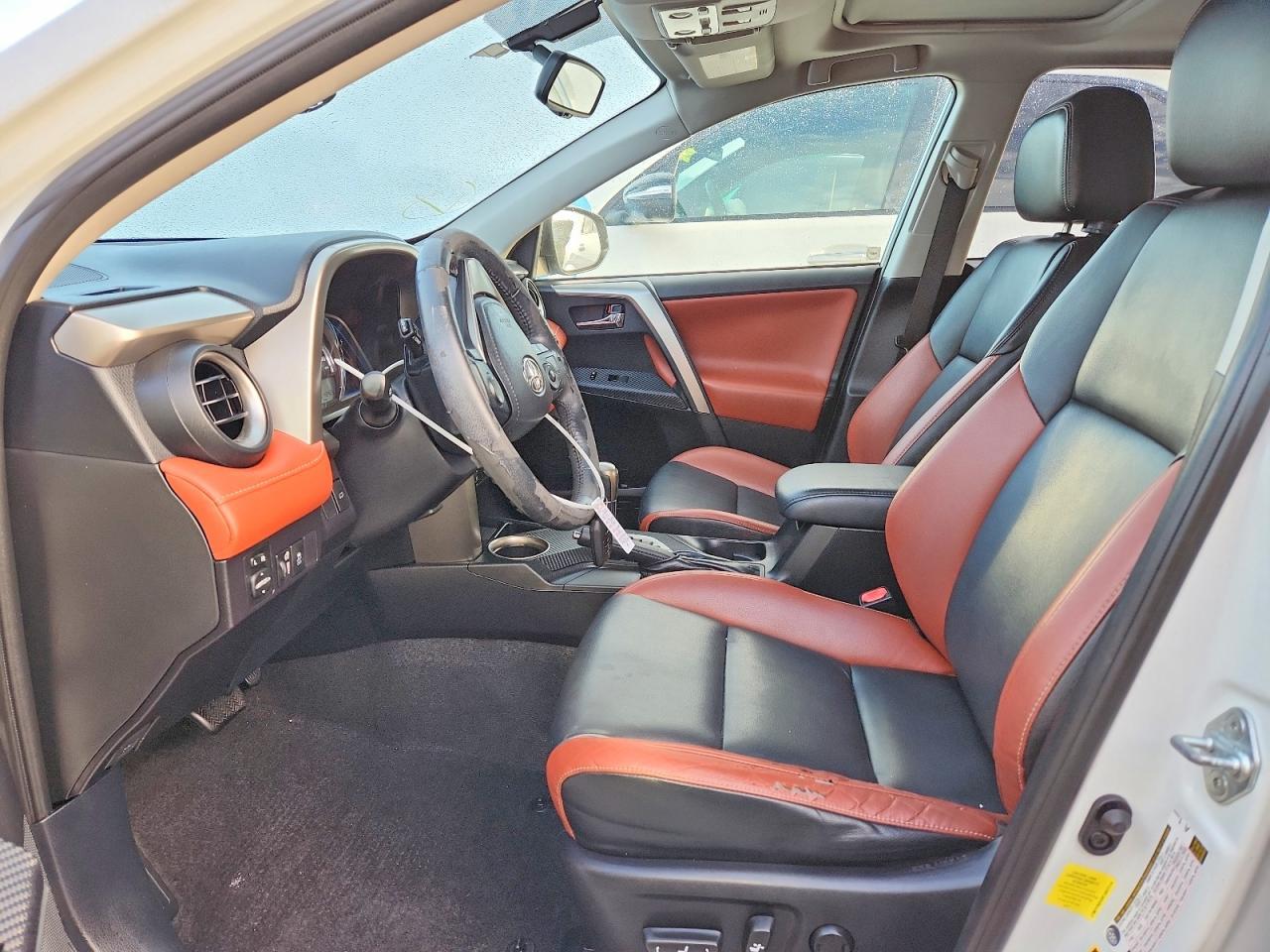 2015 Toyota Rav4 Limited - Image 7
