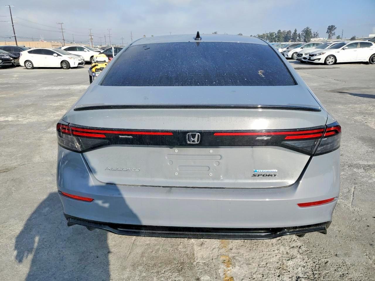 2023 Honda Accord Hybrid Sport - Image 6