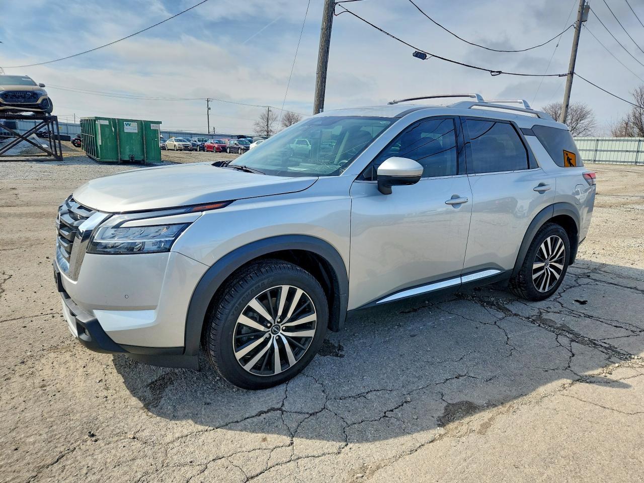 2023 Nissan Pathfinder Platinum