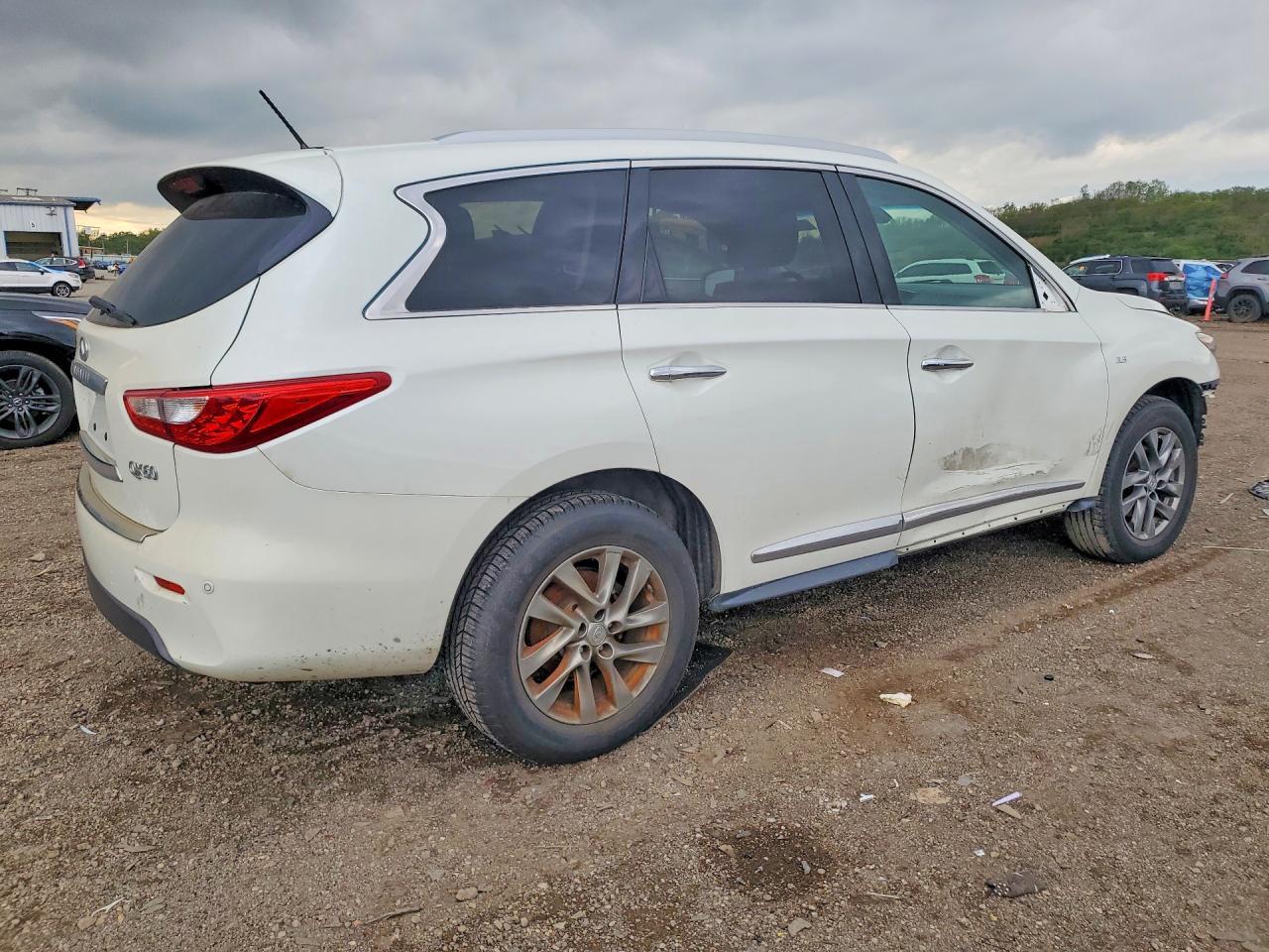 2015 Infiniti Qx60 Base - Image 3