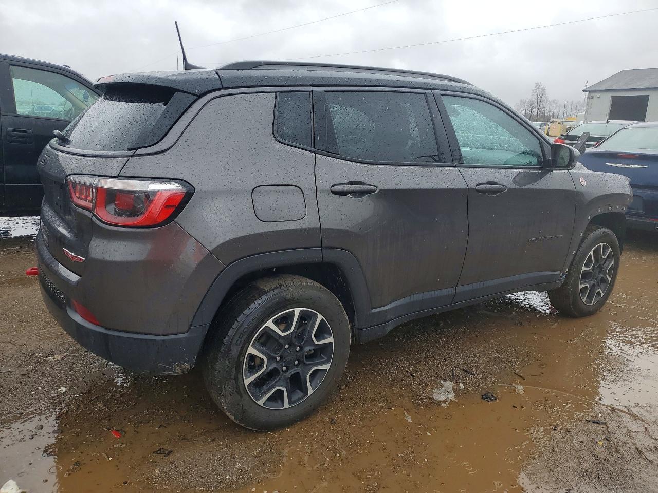 2020 Jeep Compass Trailhawk - Image 3