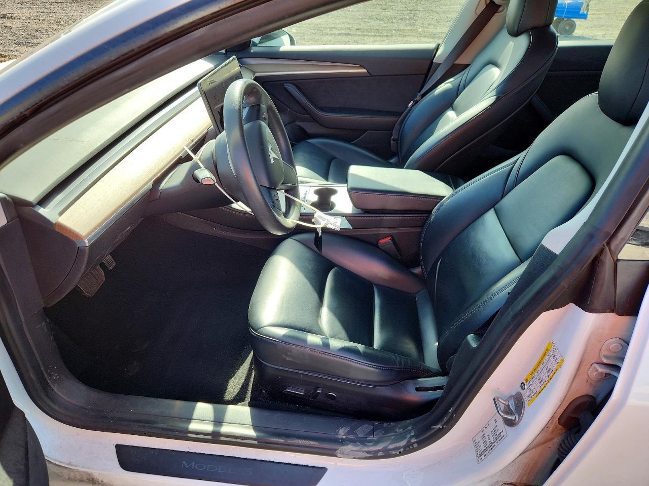 2021 Tesla Model 3 - Image 7