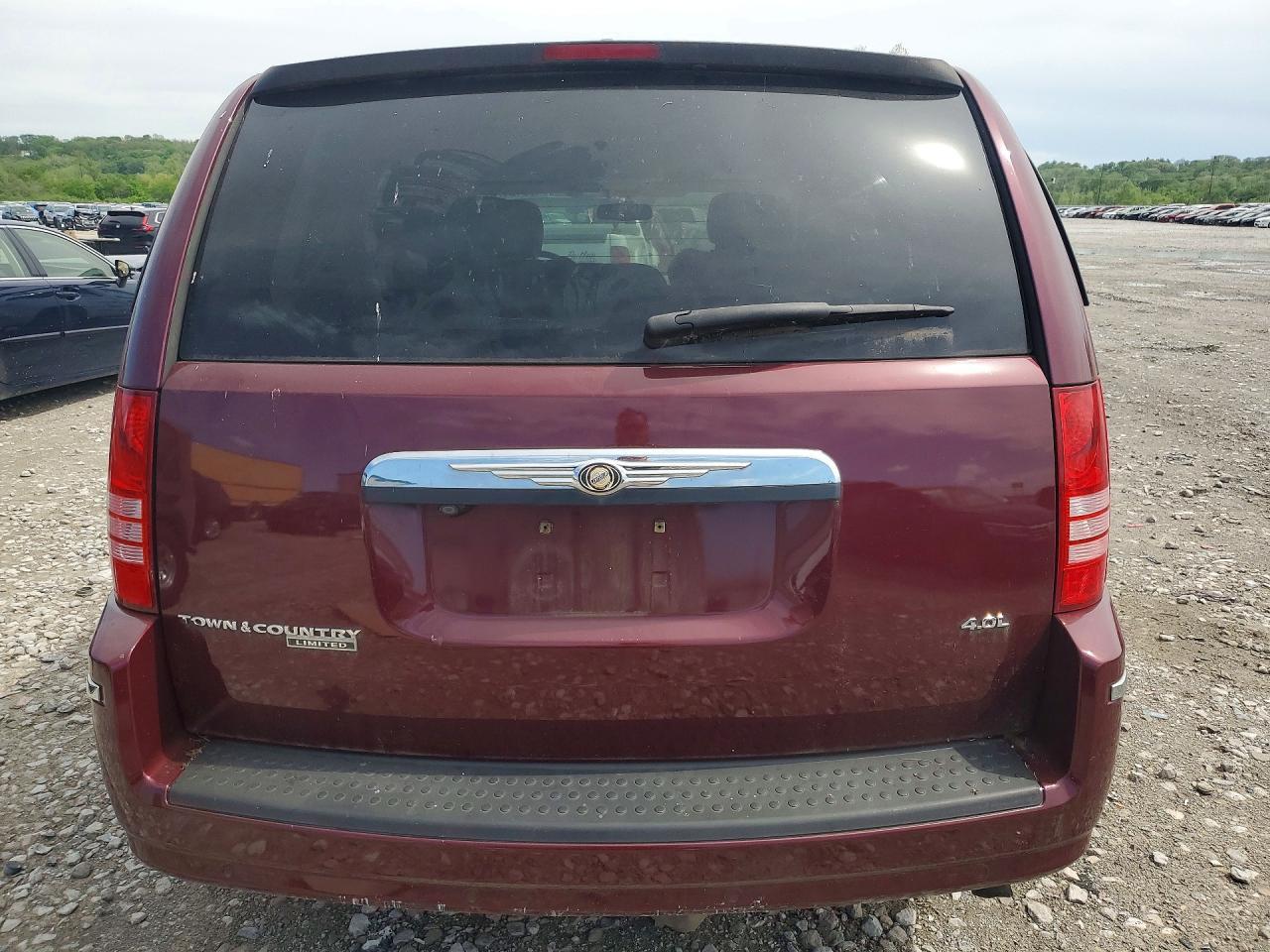 2008 Chrysler Town And Country - Фото 6
