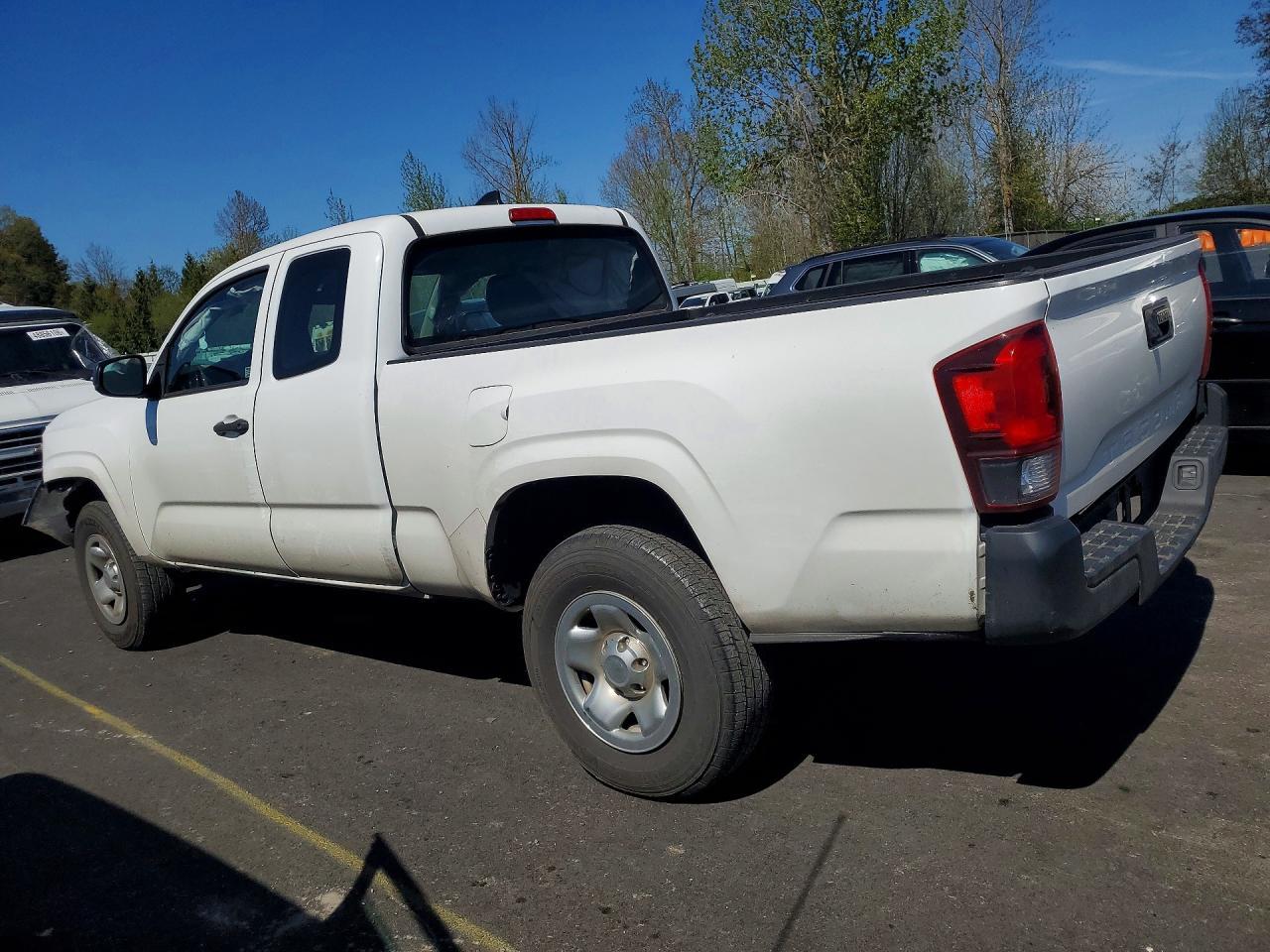 2018 Toyota Tacoma Sr - Фото 2