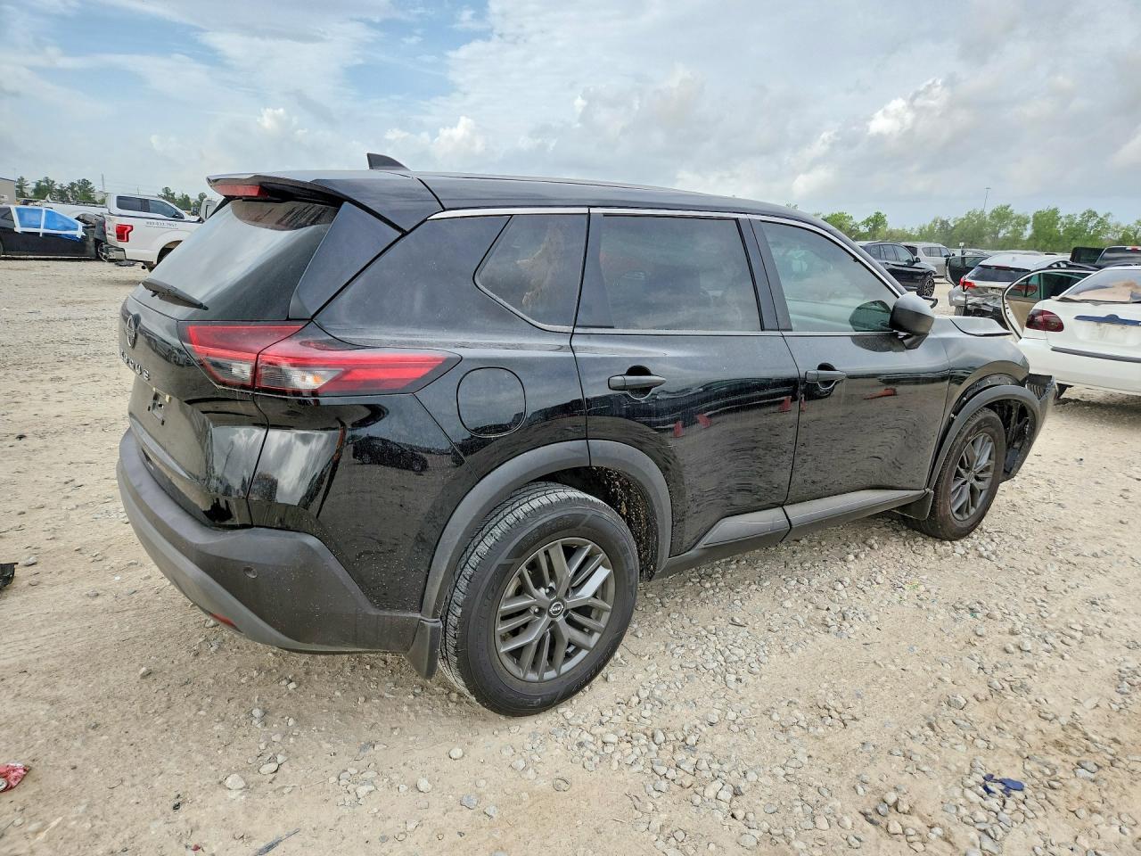 2023 Nissan Rogue S - Фото 3