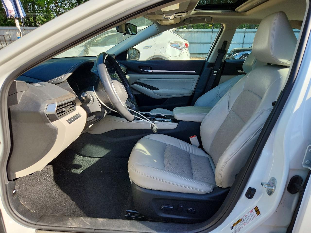 2023 Nissan Altima Sl - Image 7
