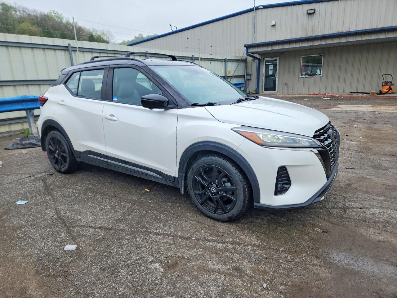 2021 Nissan Kicks Sr - Фото 4