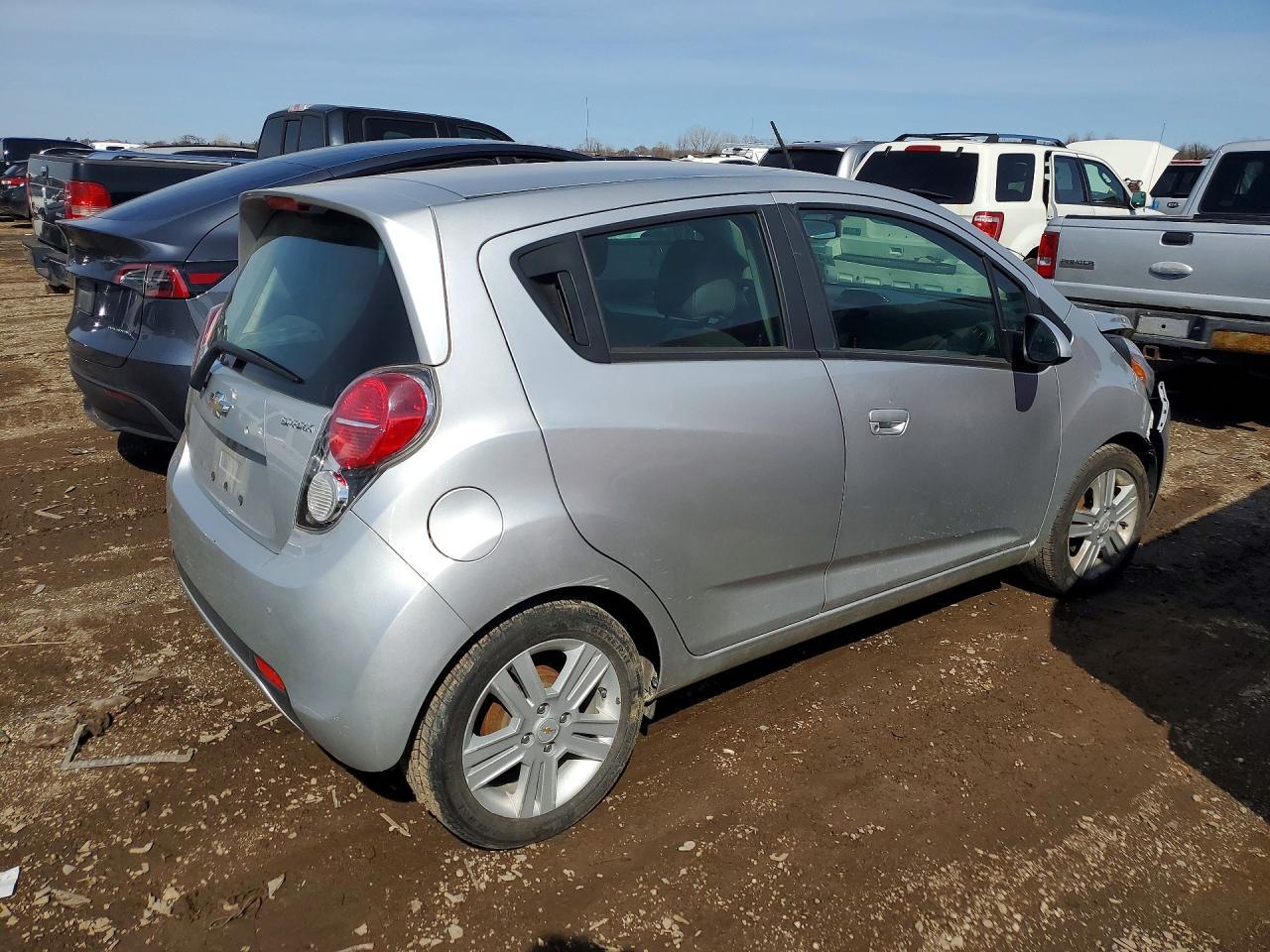 2013 Chevrolet Spark Ls - Фото 3