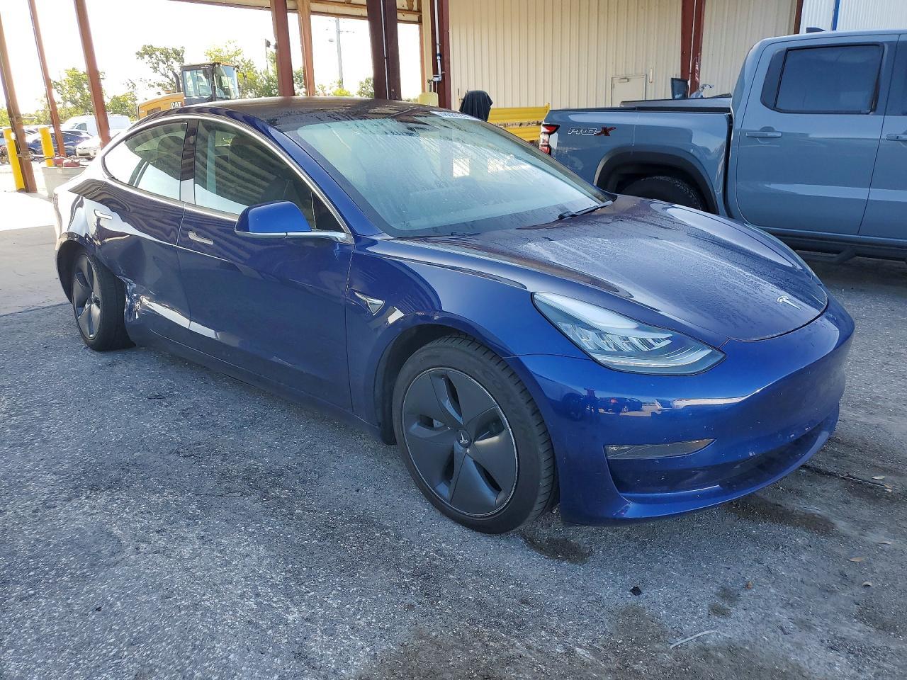 2020 Tesla Model 3 - Image 4