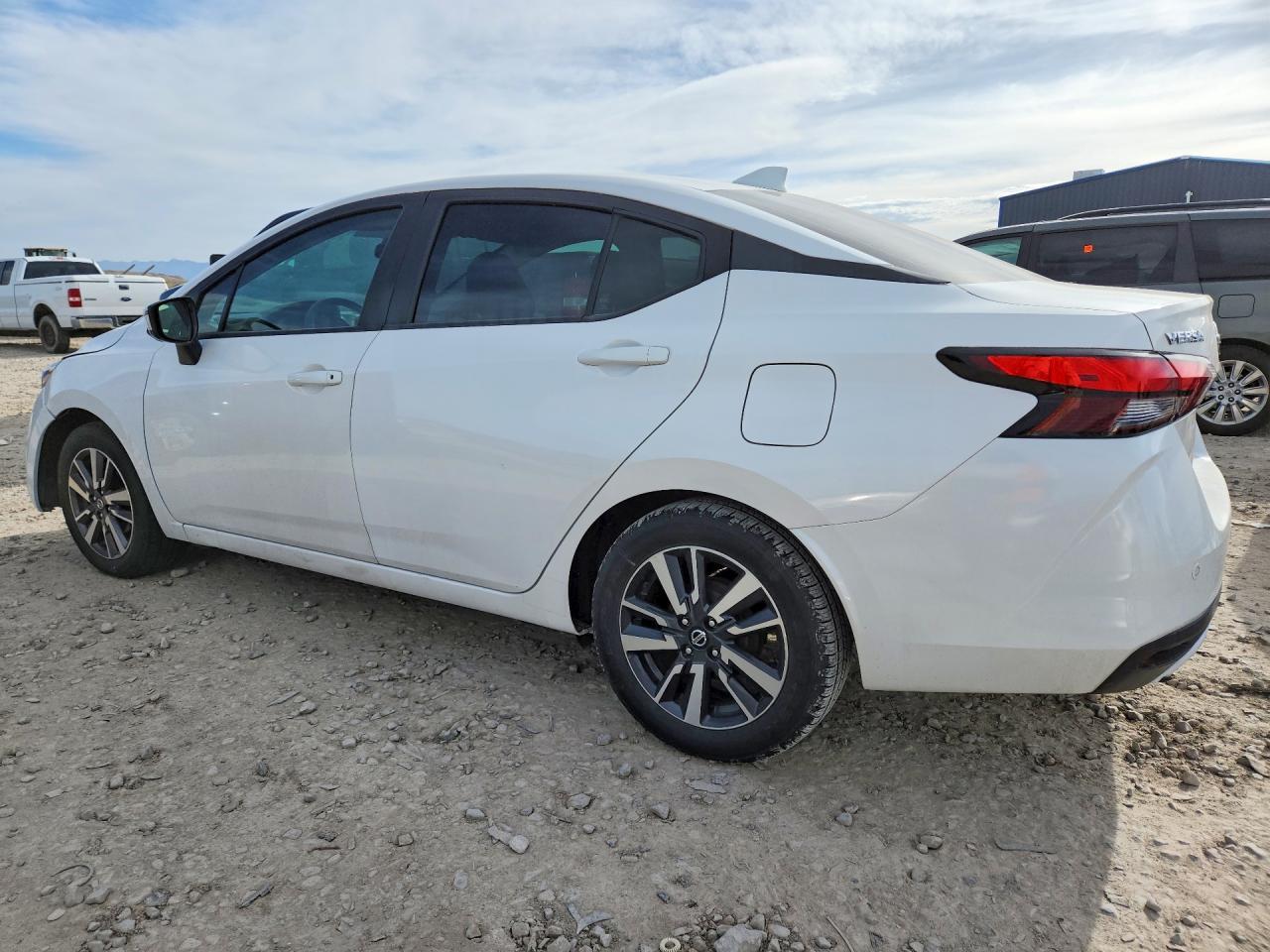 2020 Nissan Versa Sv - Image 2