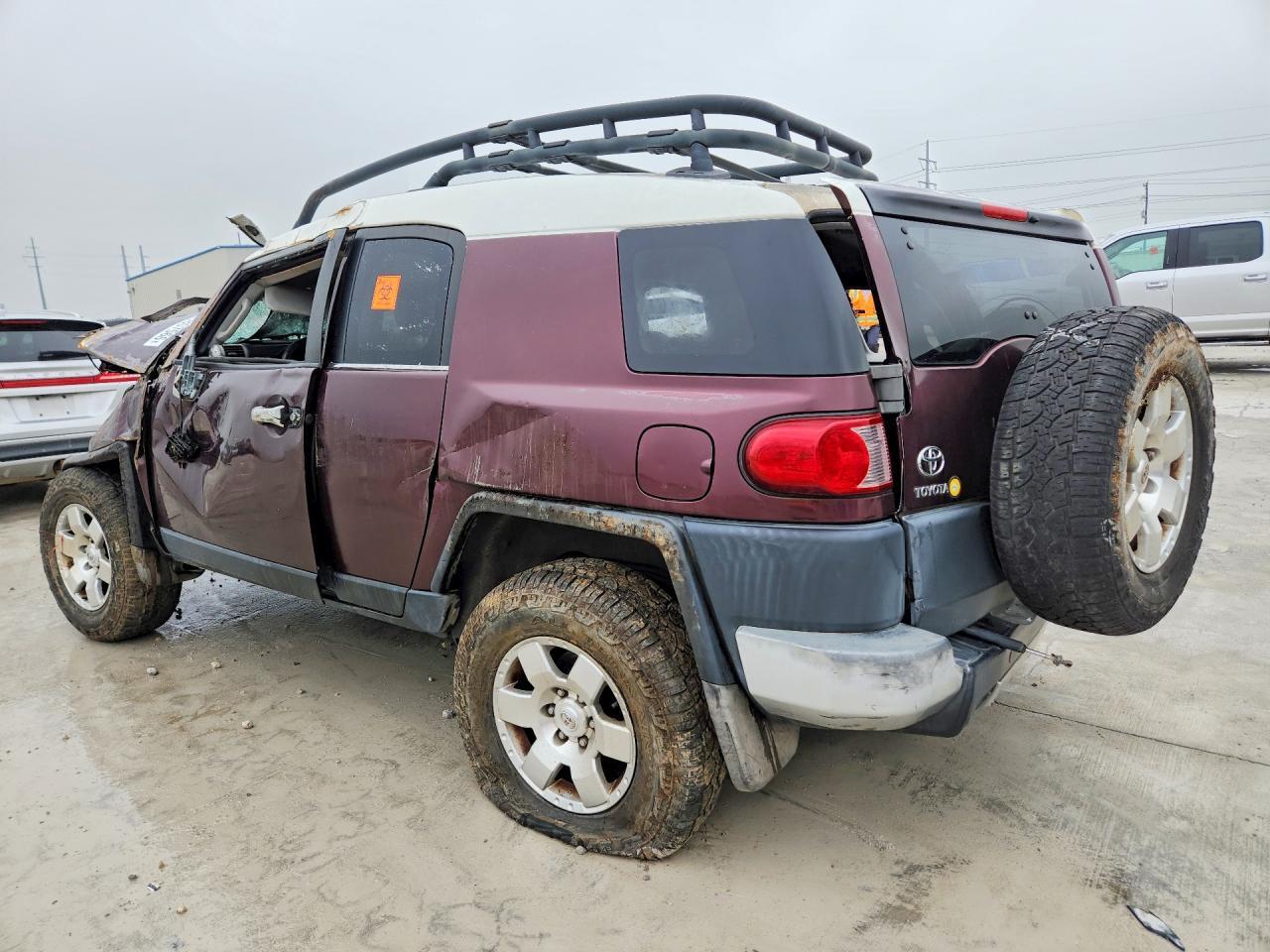 2007 Toyota Fj Cruiser Base - Image 2