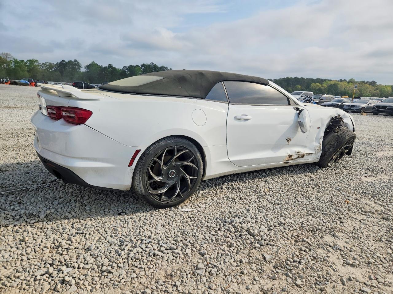 2019 Chevrolet Camaro Ls - Image 3