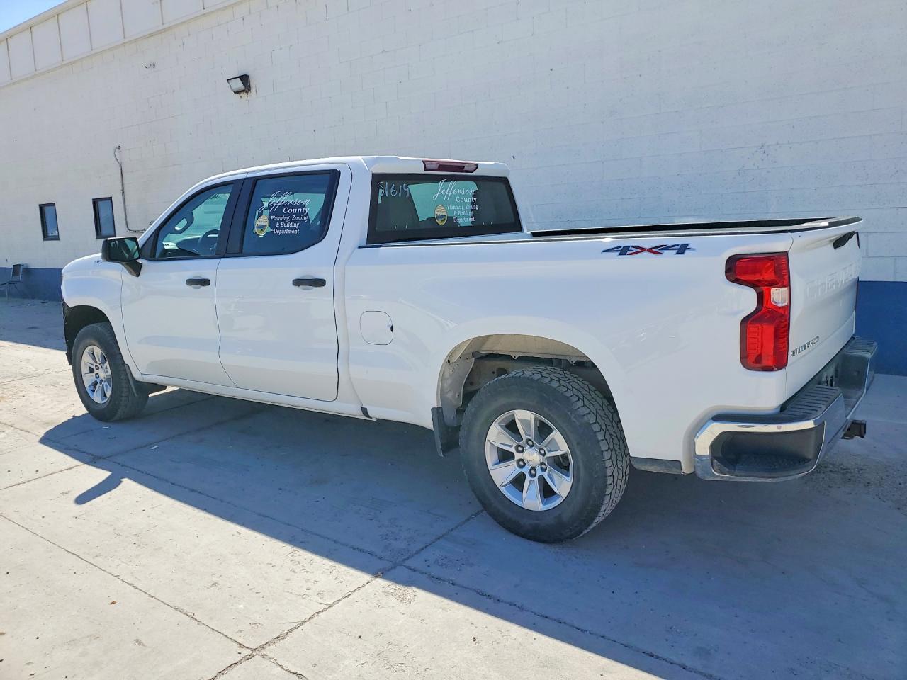 2019 Chevrolet Silverado K1500 - Фото 2