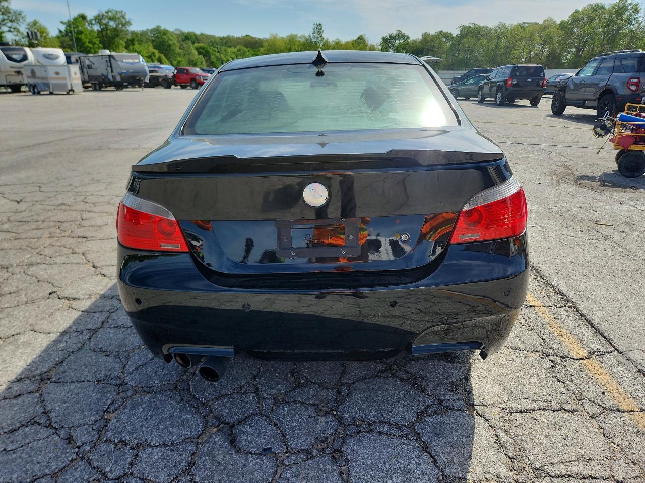 2010 BMW 550 I - Фото 6