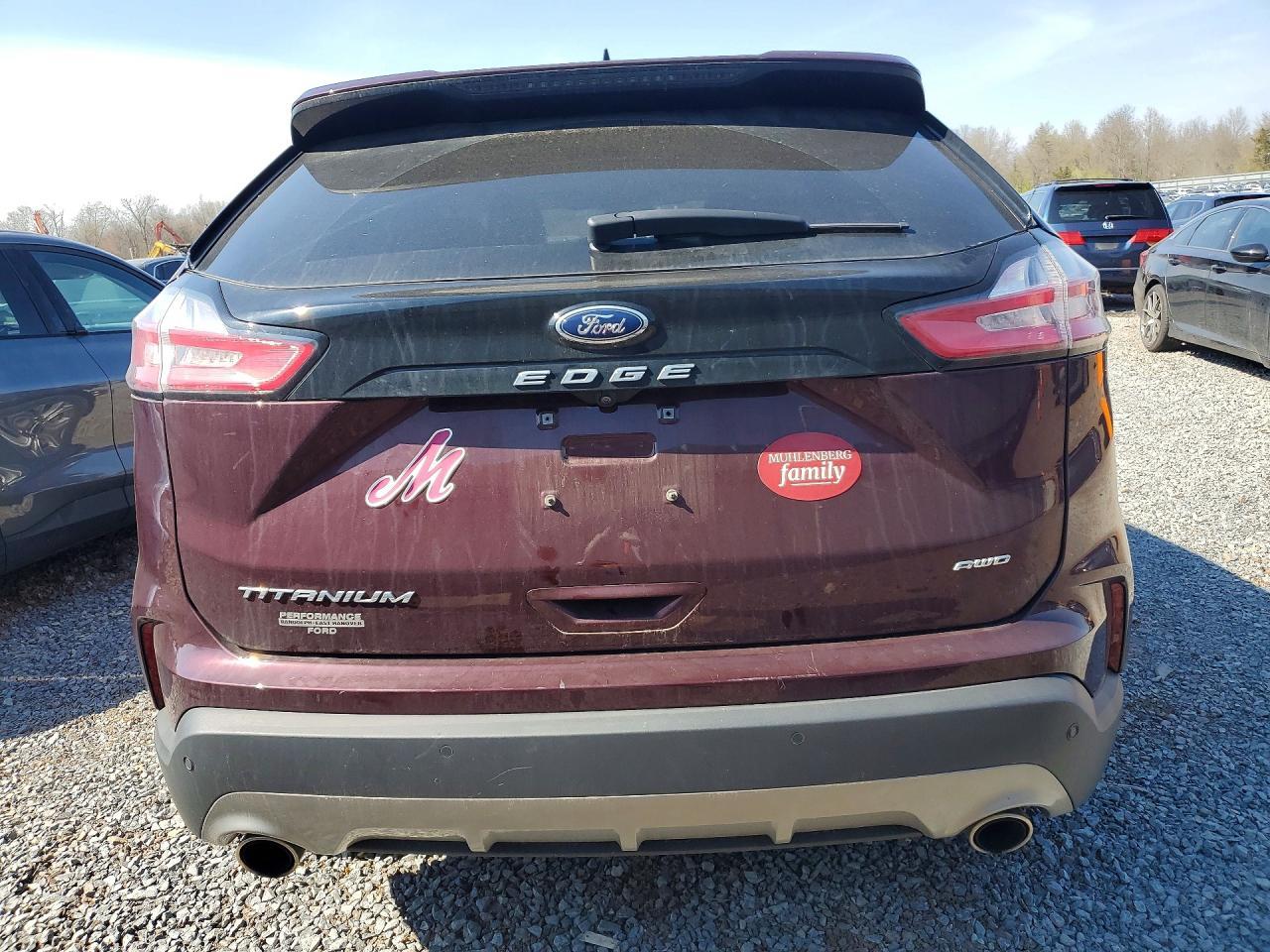 2024 Ford Edge Titanium - Image 6