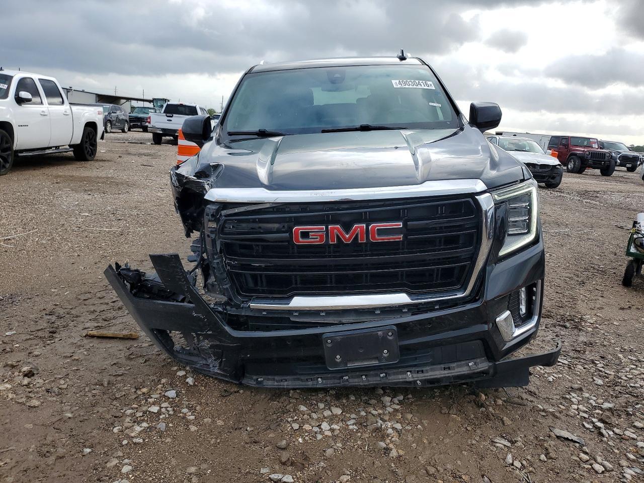 2022 GMC Yukon Sle - Image 5