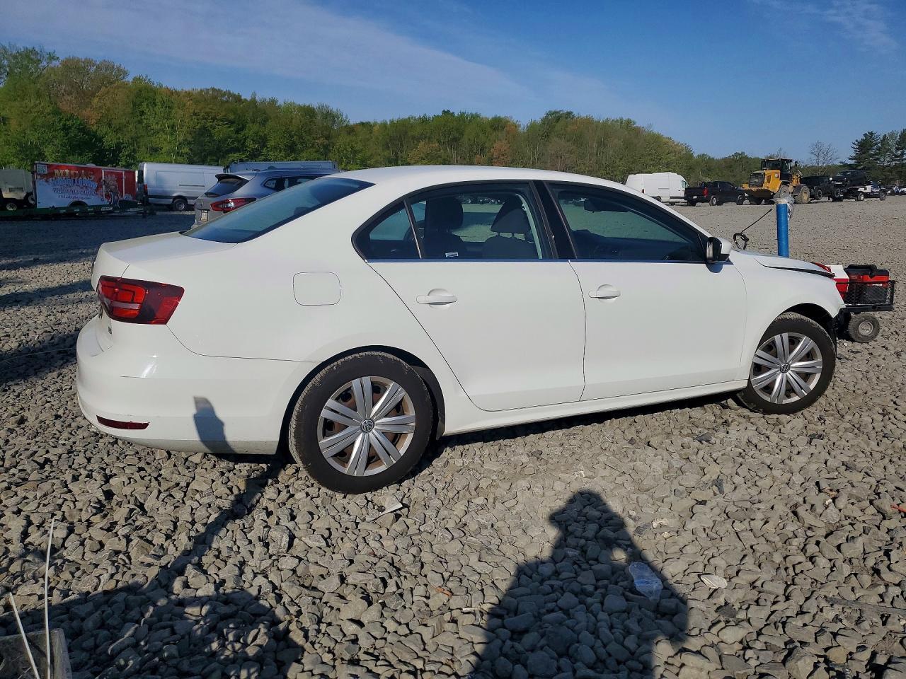 2017 Volkswagen Jetta S - Image 3
