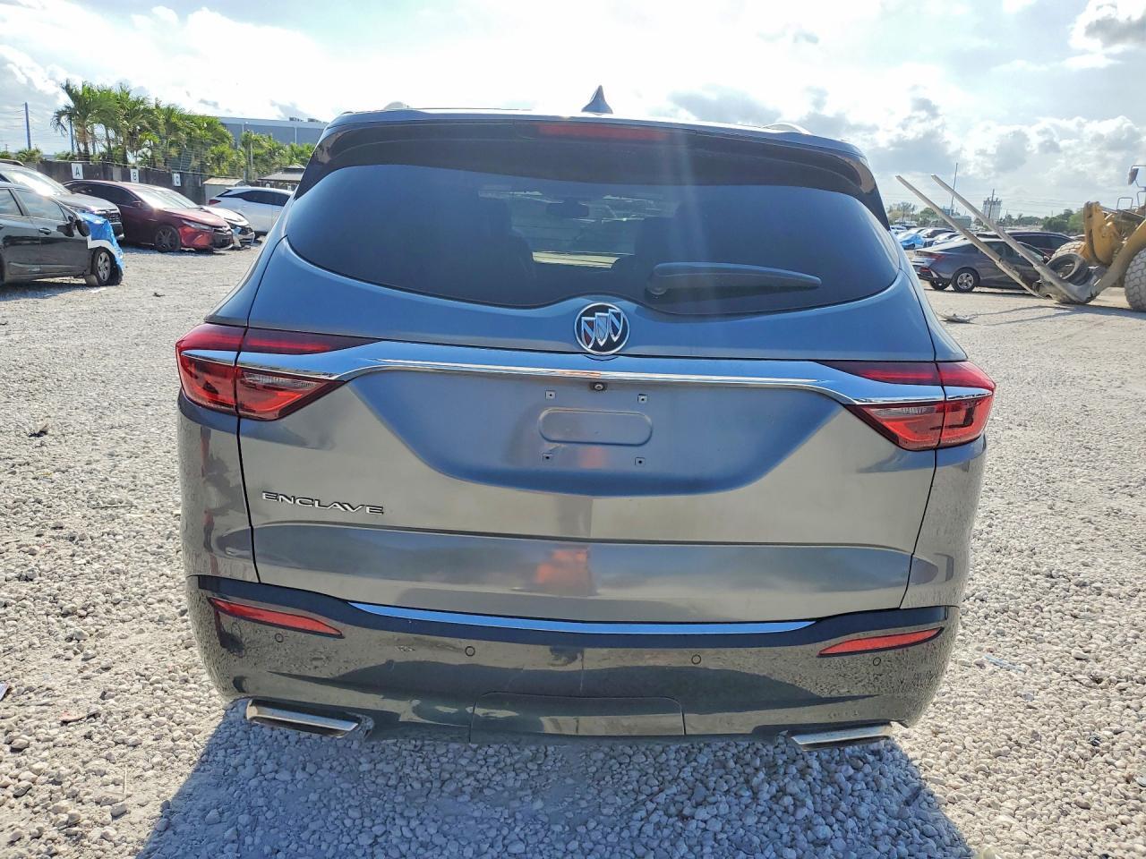2021 Buick Enclave Essence - Image 6