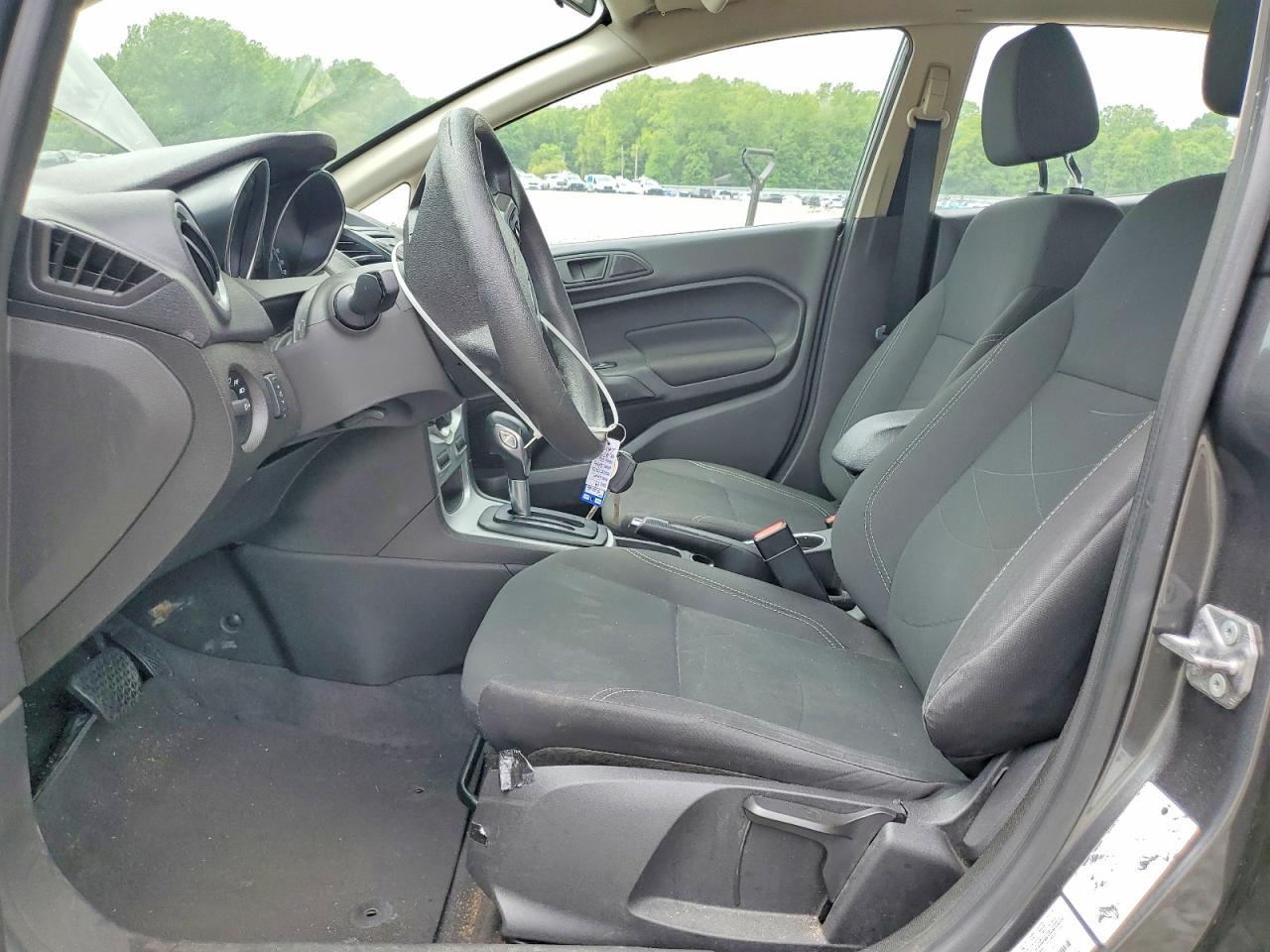 2019 Ford Fiesta Se - Фото 7
