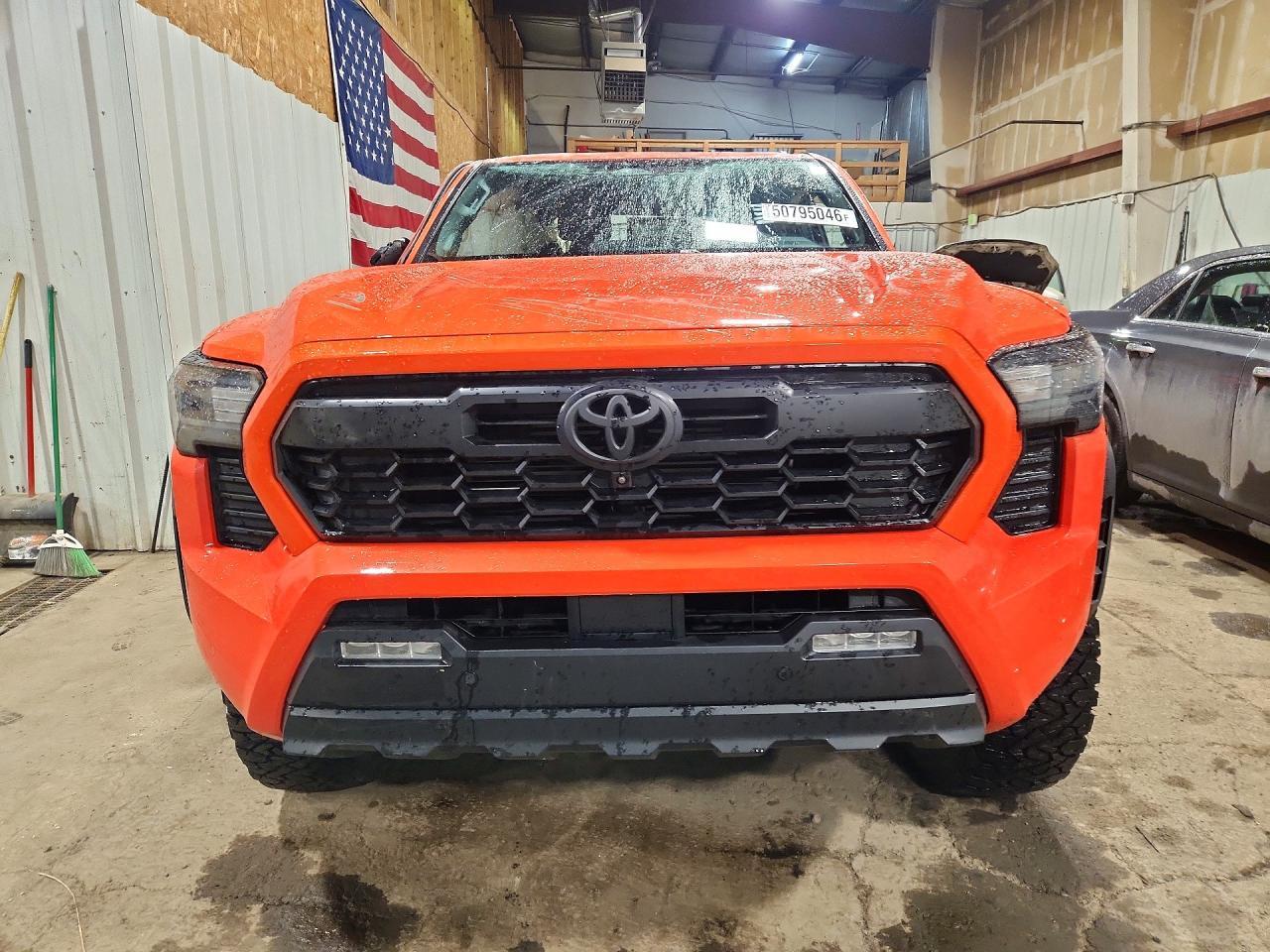2024 Toyota Tacoma Trd Off-Road - Image 5