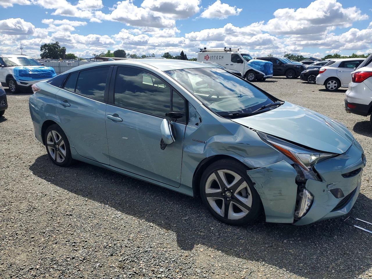 2018 Toyota Prius Three Touring - Фото 4
