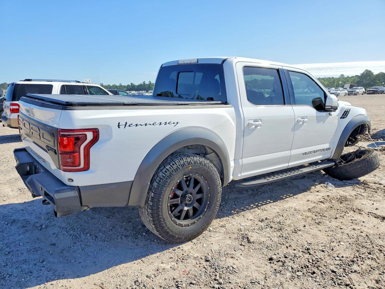 2018 Ford F150 Raptor - Image 3