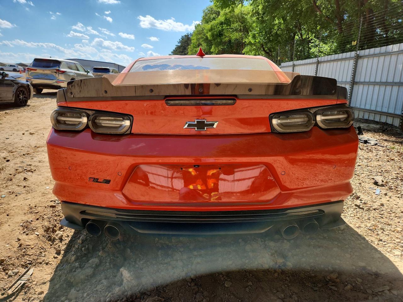 2019 Chevrolet Camaro - Image 6