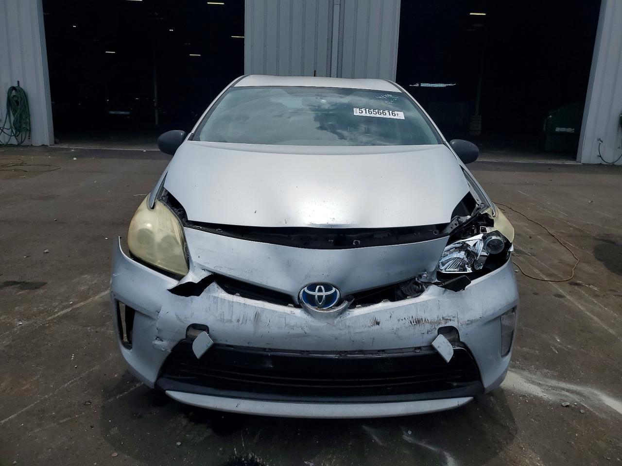 2012 Toyota Prius Two - Фото 5