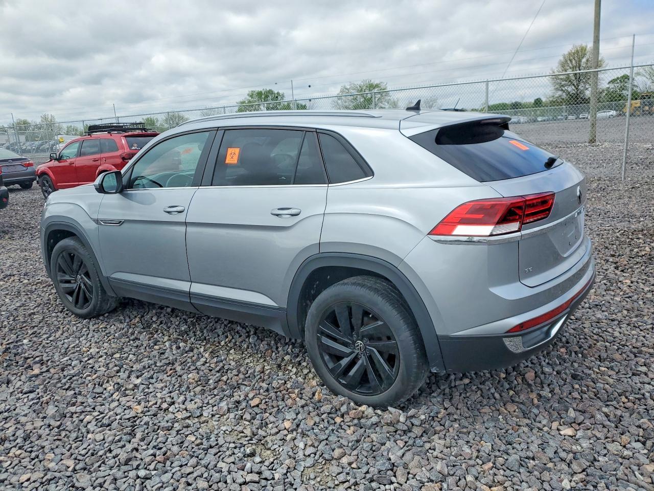 2021 Volkswagen Atlas Cross Sport Se - Image 2