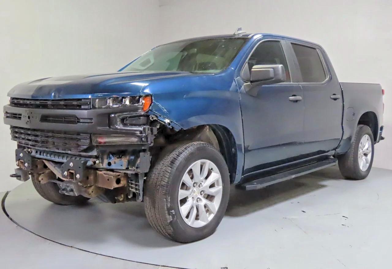 2020 Chevrolet Silverado C1500 Custom - Image 2