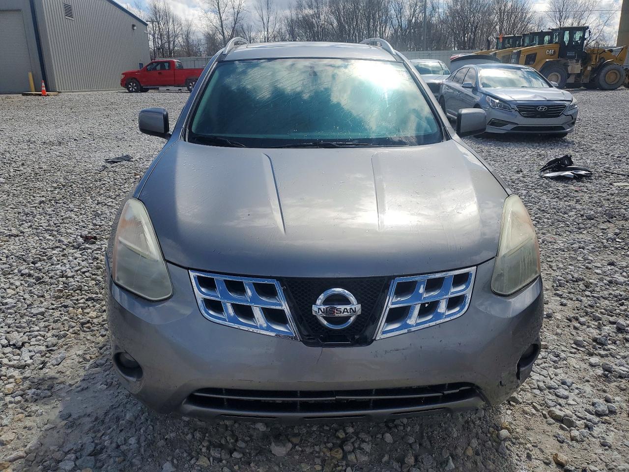 2013 Nissan Rogue S - Image 5