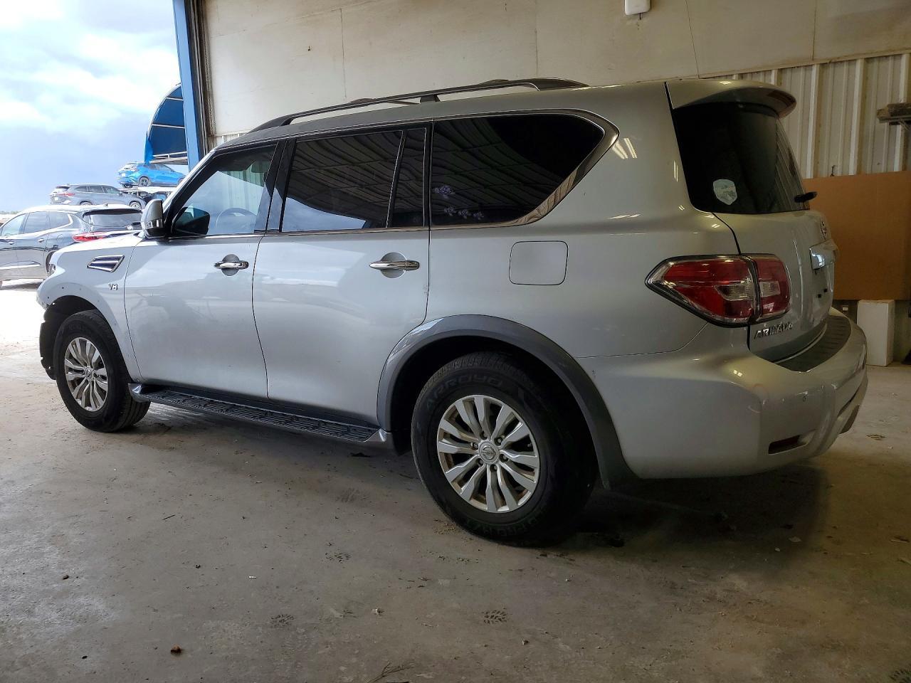2018 Nissan Armada Sv - Image 2