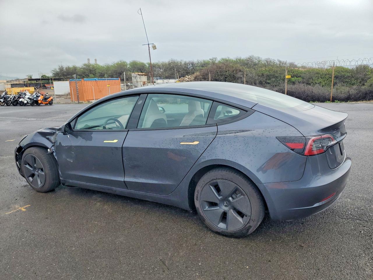 2023 Tesla Model 3 - Image 2