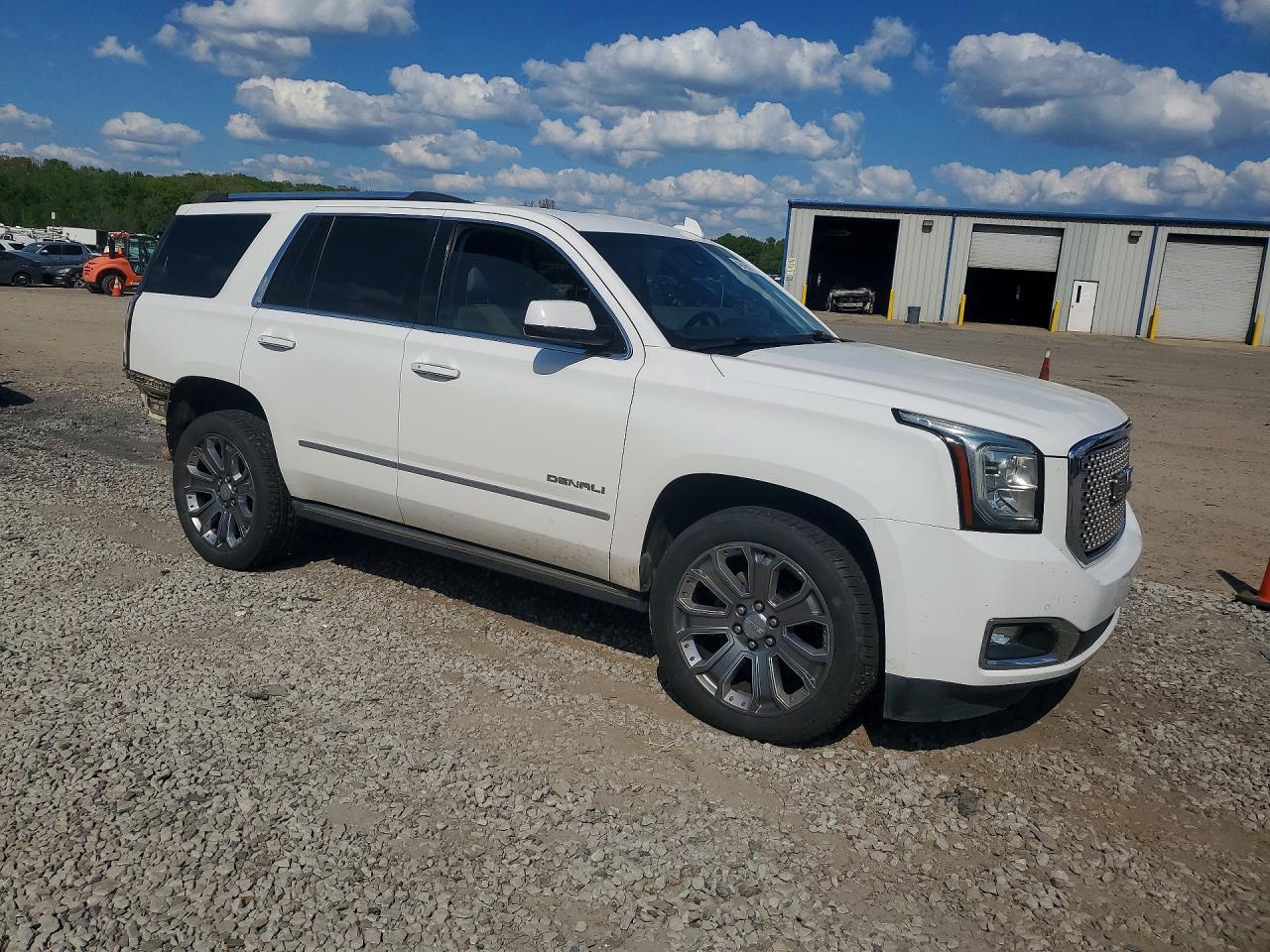 2015 GMC Yukon Denali - Фото 4