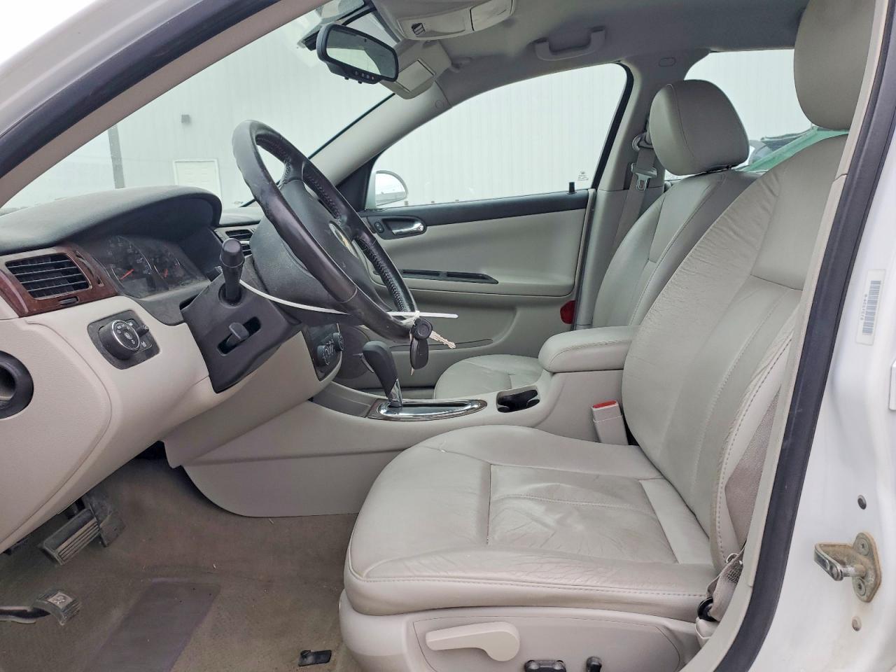 2010 Chevrolet Impala Ltz - Фото 7