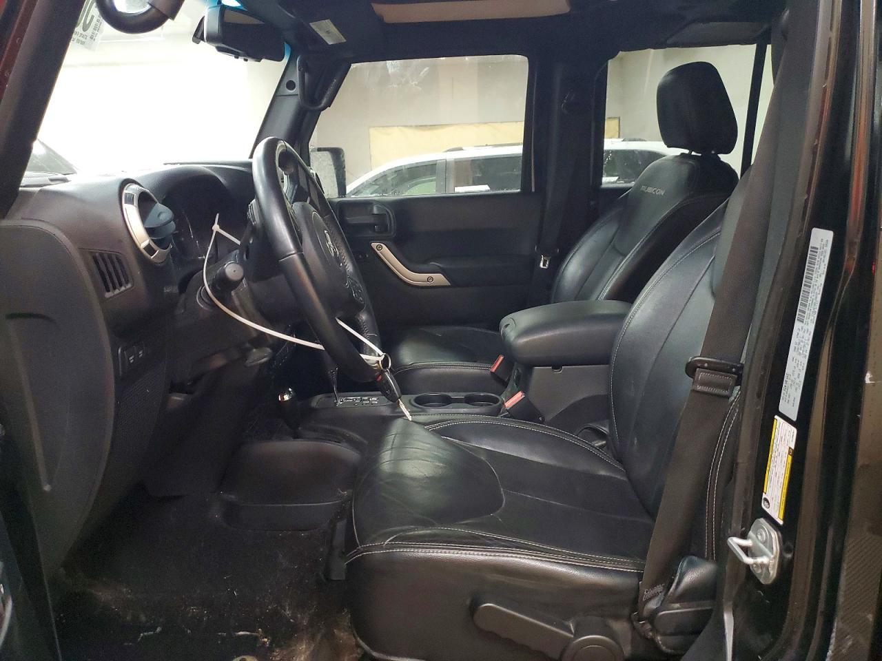 2016 Jeep Wrangler Unlimited Rubicon - Image 7