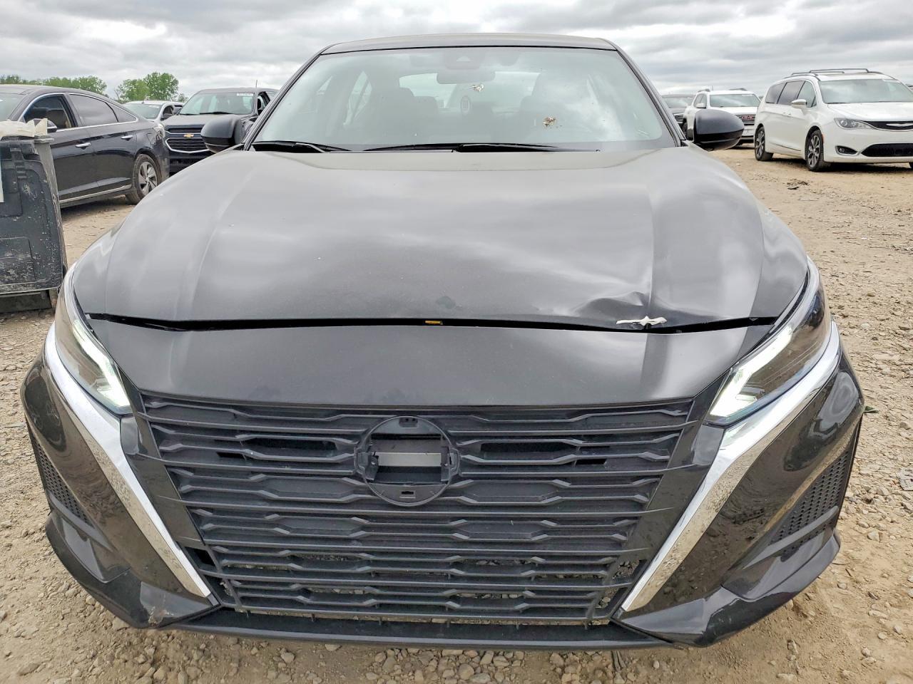 2024 Nissan Altima 2.5 Sv - Image 5